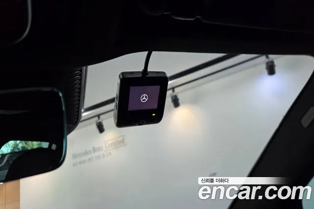 Mercedes-Benz EQE 2023 thumb 6