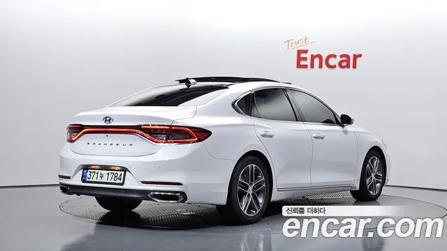 Hyundai Grandeur 2017 thumb 2