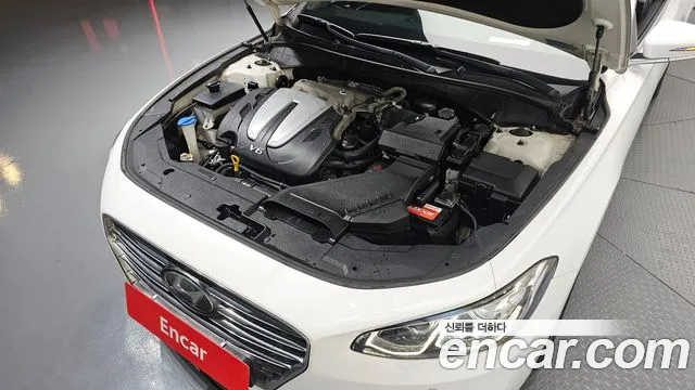 Hyundai Grandeur 2017 thumb 6