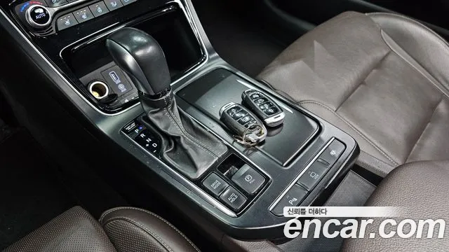Hyundai Grandeur 2017 thumb 9