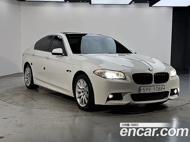 BMW 5-Series 2012 thumb 2