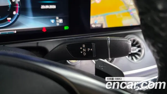 Mercedes-Benz E-Класс 2017 thumb 9