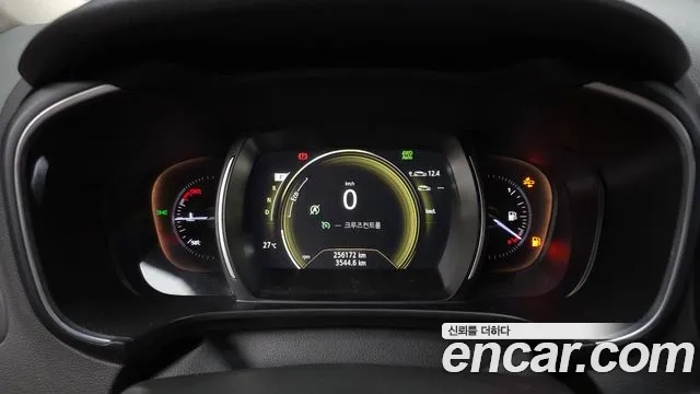 Renault-KoreaSamsung Koleos 2016 thumb 8