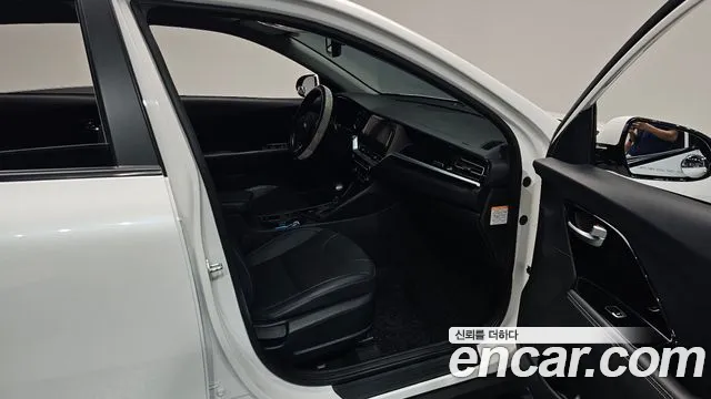 Kia Niro 2021 thumb 11