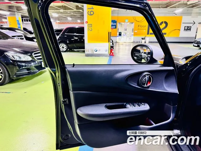 MINI Clubman 2020 thumb 10