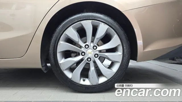 ChevroletGMDaewoo Malibu 2018 thumb 5