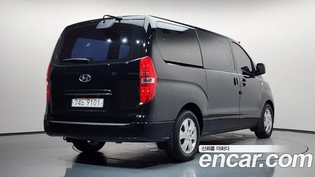 Hyundai Starex 2020 thumb 2
