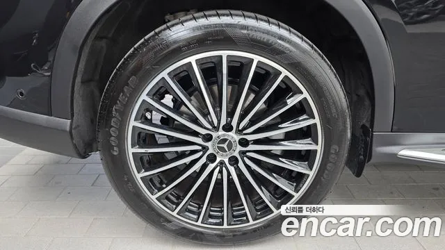 Mercedes-Benz GLC 2025 thumb 5