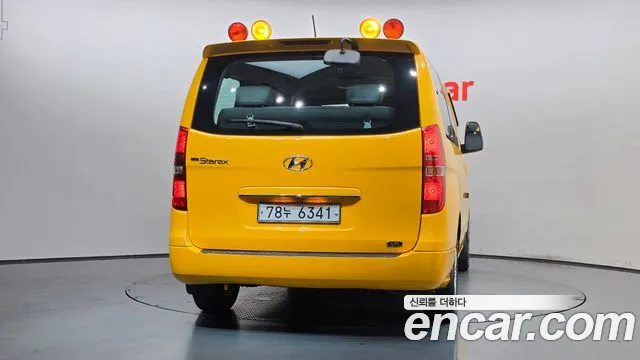 Hyundai Starex 2018 thumb 4