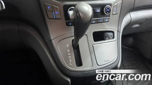 Hyundai Starex 2018 thumb 9