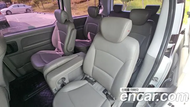 Hyundai Starex 2016 thumb 12