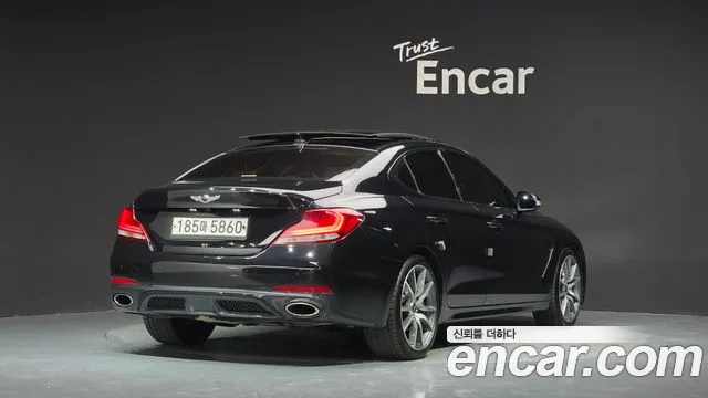Genesis G70 2020 thumb 2