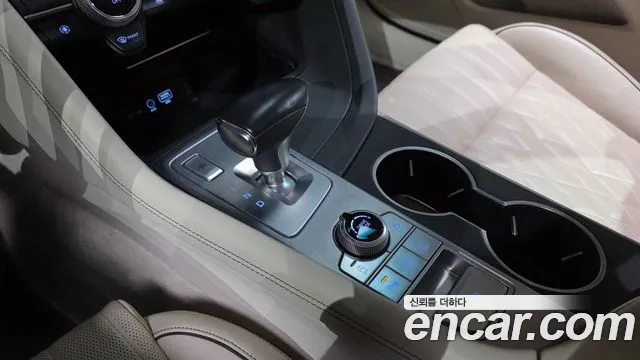 Genesis G70 2020 thumb 9