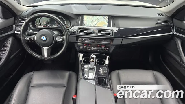 BMW 5-Series 2016 thumb 6