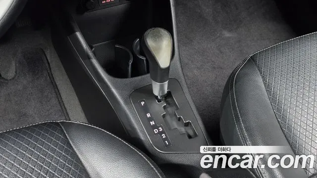 Kia Morning 2011 thumb 8