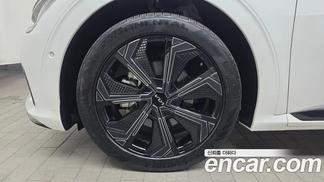 Kia EV6 2023 thumb 4