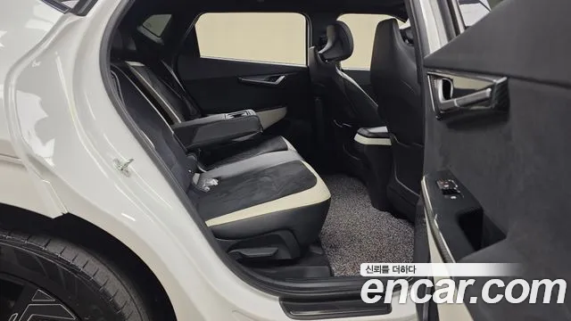Kia EV6 2023 thumb 10