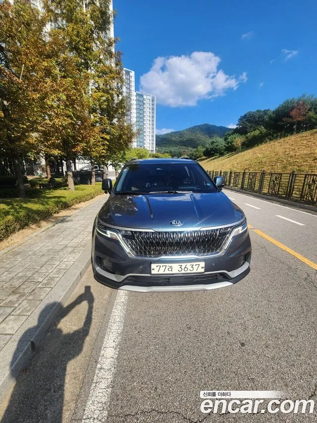 Kia Carnival 2021 thumb 7