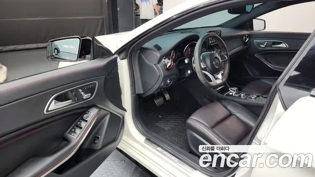 Mercedes-Benz CLA 2017 thumb 10