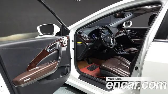 Hyundai Grandeur 2014 thumb 10