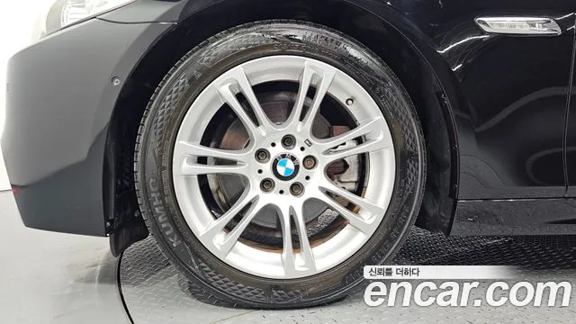 BMW 5-Series 2013 thumb 5