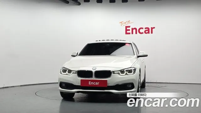 BMW 3-Series 2016 thumb 3