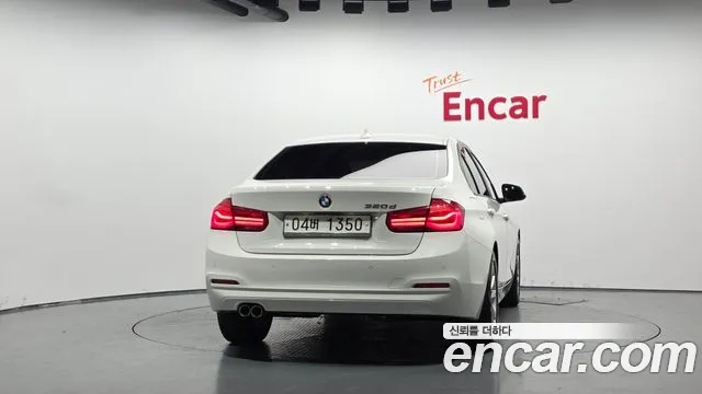 BMW 3-Series 2016 thumb 4