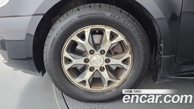 Kia Carnival 2013 thumb 5
