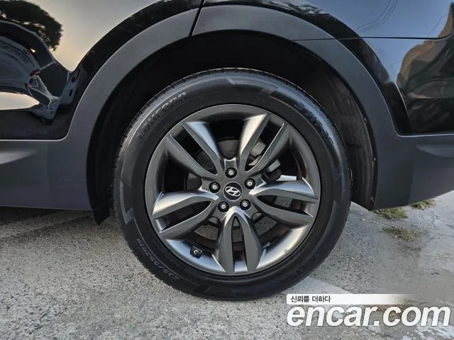 Hyundai Santa Fe 2013 thumb 5