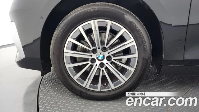 BMW 2-Series 2023 thumb 5