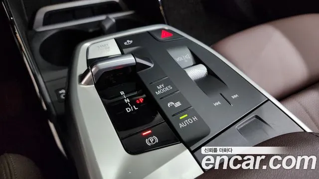 BMW 2-Series 2023 thumb 9
