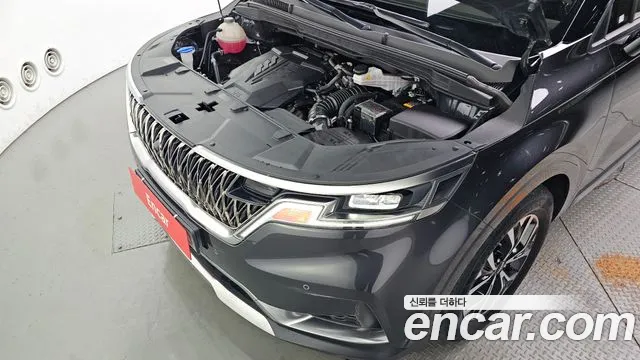 Kia Carnival 2023 thumb 6