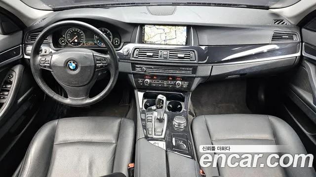 BMW 5-Series 2015 thumb 7