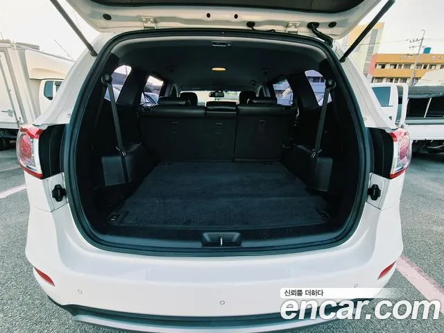 Hyundai Santa Fe 2012 thumb 6