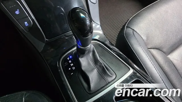 Hyundai i40 2012 thumb 9