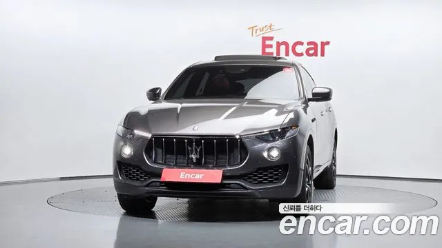 Maserati Levante 2018 thumb 3