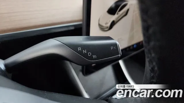 Tesla Model 3 2020 thumb 9