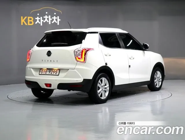 KG_Mobility_Ssangyong TIBOLI 2017 thumb 3