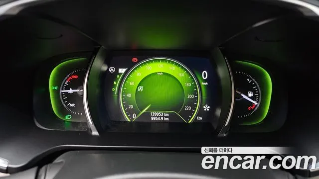 Renault-KoreaSamsung Megane 2016 thumb 8