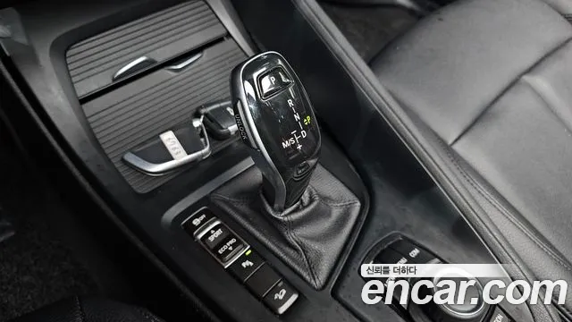 BMW X1 2018 thumb 8
