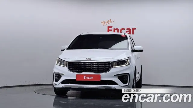 Kia Carnival 2019 thumb 3