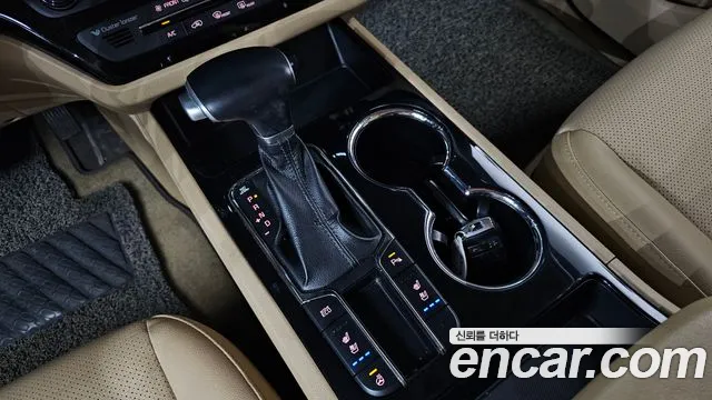 Kia Carnival 2019 thumb 9