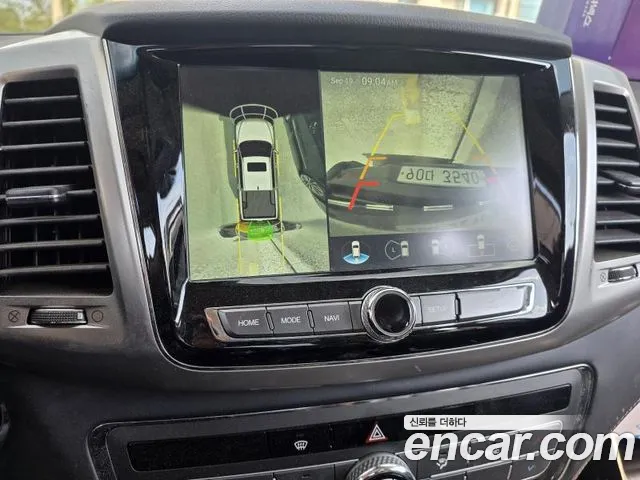 KG_Mobility_Ssangyong Rexton 2019 thumb 4