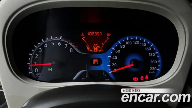 Nissan Cube 2014 thumb 8