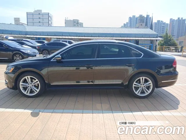 Volkswagen Passat (North America and China) 2014 thumb 3