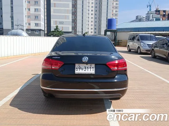 Volkswagen Passat (North America and China) 2014 thumb 5