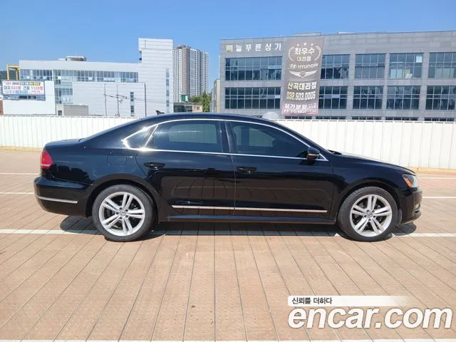 Volkswagen Passat (North America and China) 2014 thumb 6