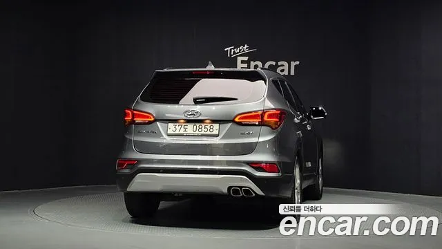 Hyundai Santa Fe 2016 thumb 4