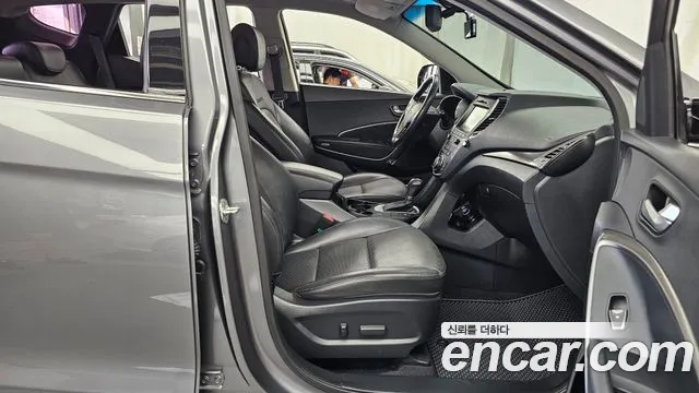 Hyundai Santa Fe 2016 thumb 11