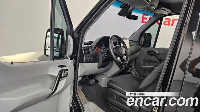 Mercedes-Benz Sprinter 2018 thumb 10